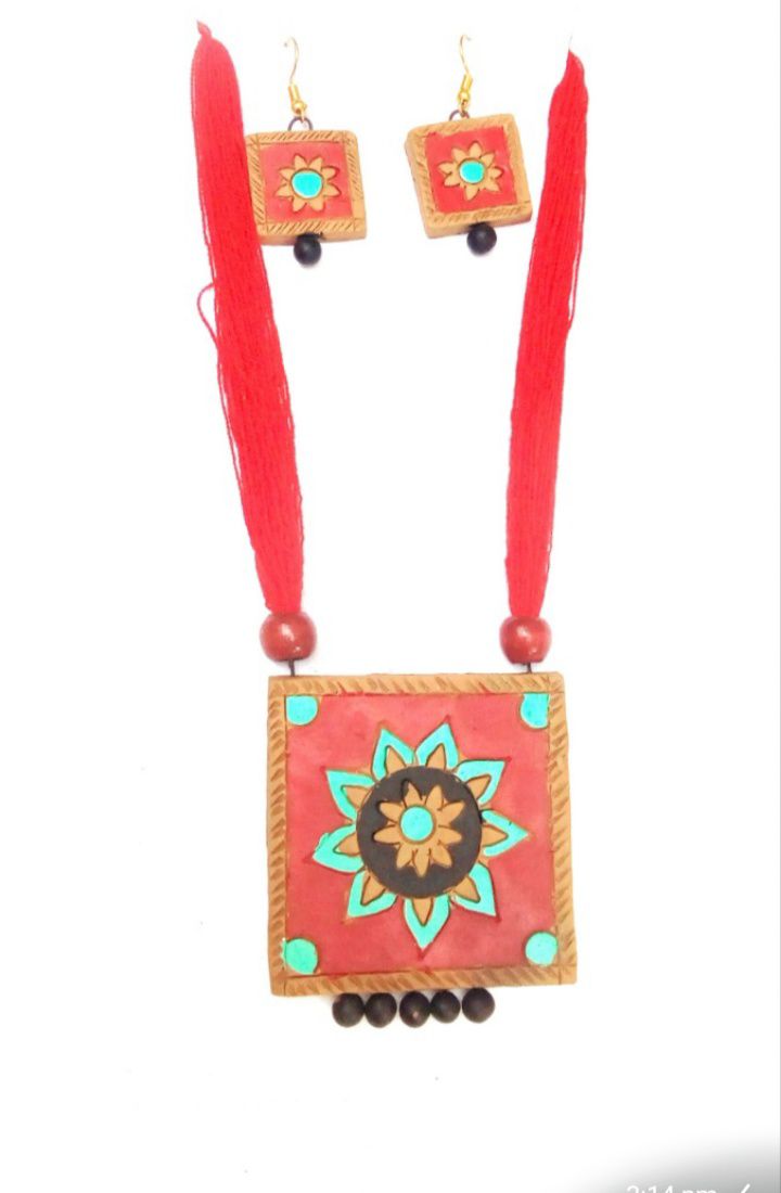 Handmade Jewellery Set Handicrafts Jewel...