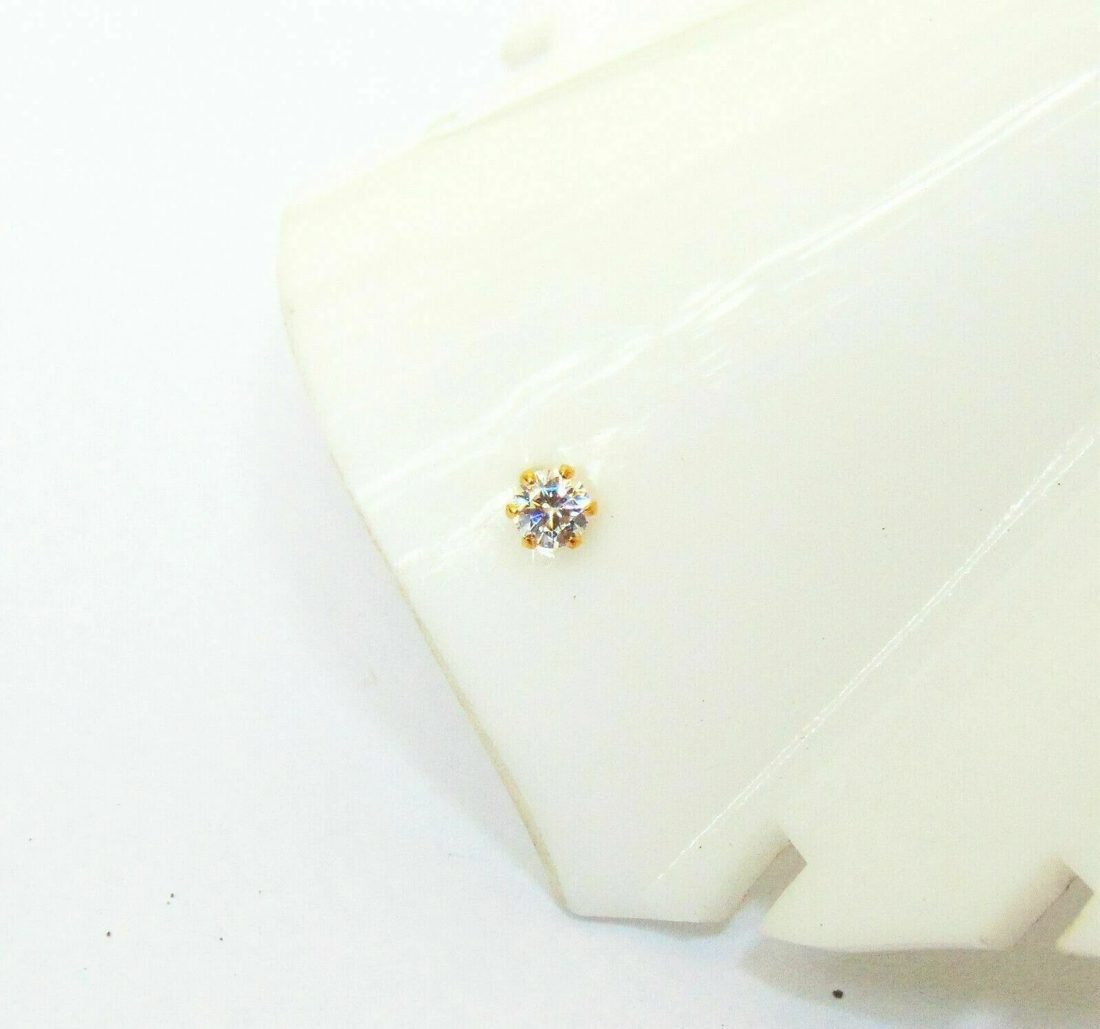 White Star Nose Pin – Premium White