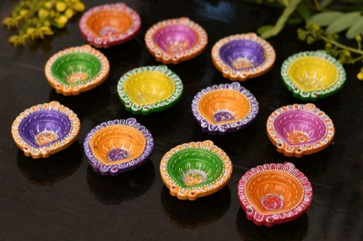 Diwali Diya Handicrafts 21 Pieces Handic...