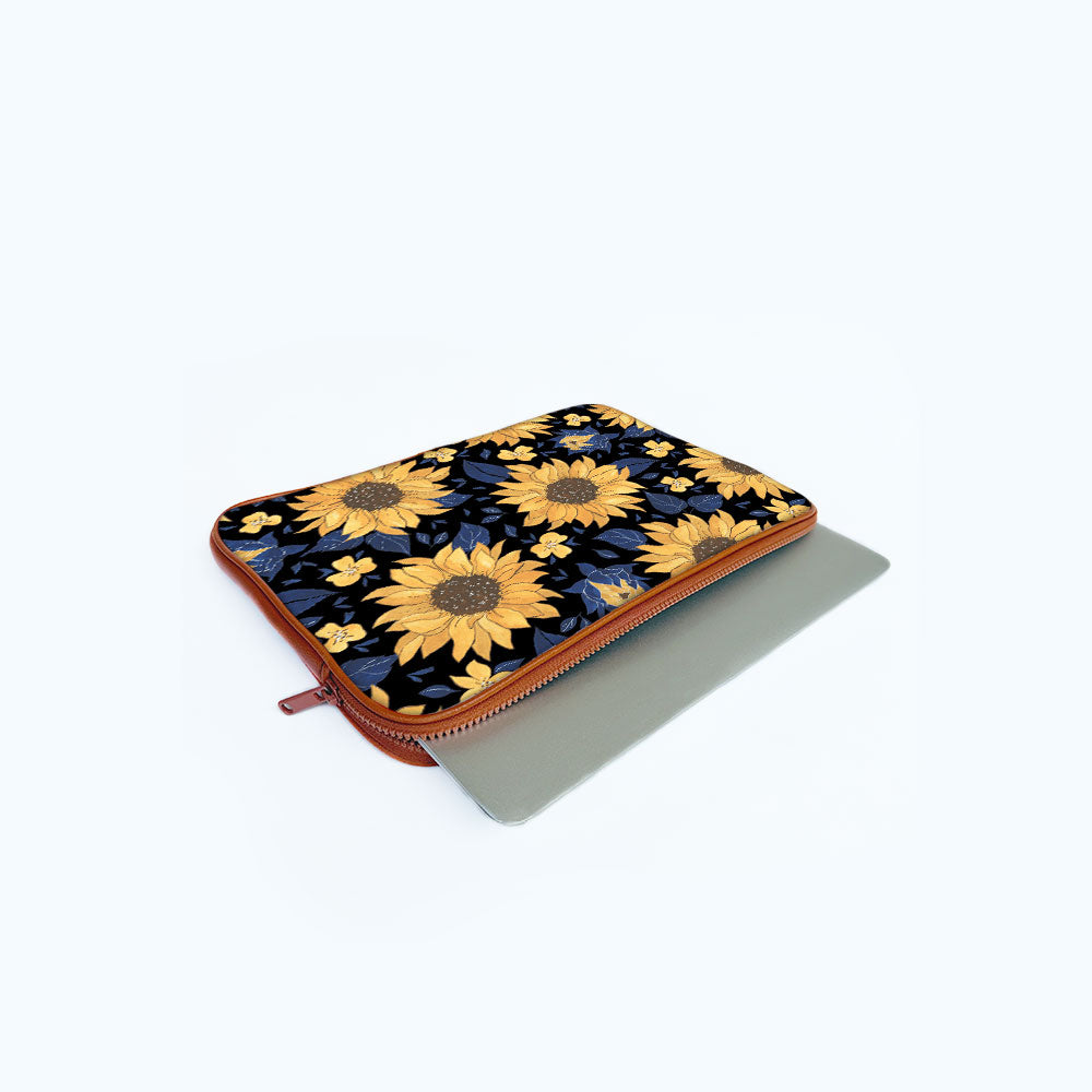 "SUNFLOWER THEME " Laptop Sleeves: Bold...