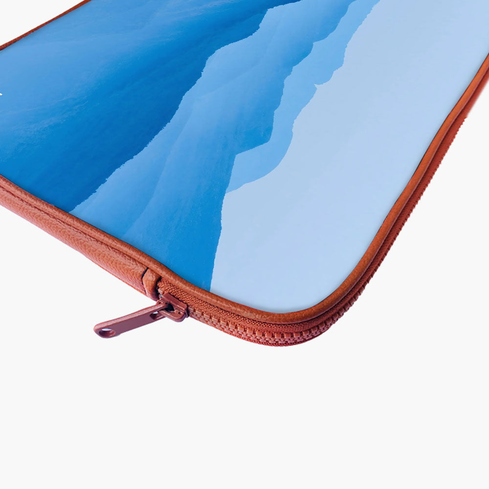 " BLUE MOUNTAIN" Laptop Sleeves:Bold Mod...