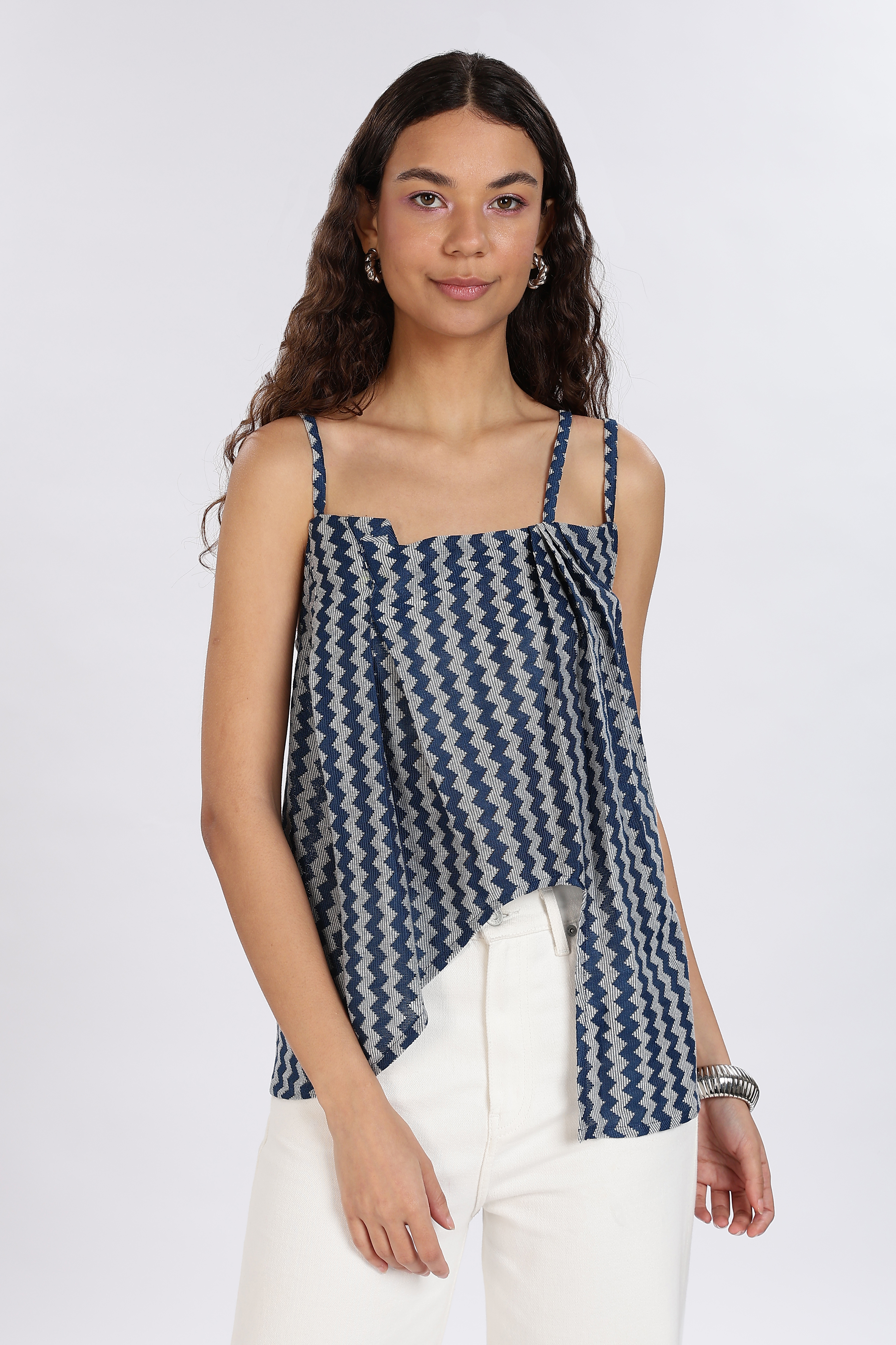 ZIGZAG KNITTED TOP