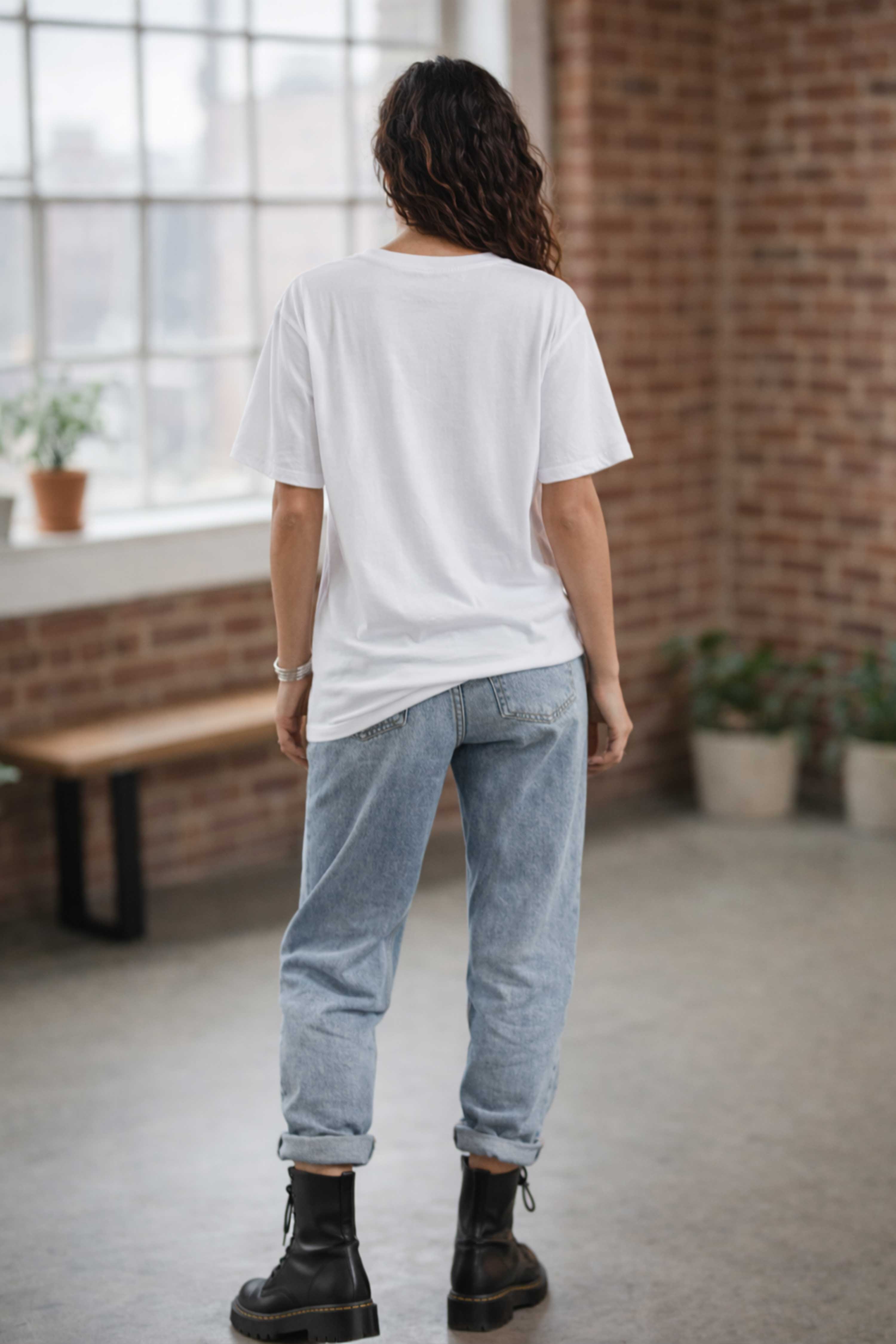 BLUE FISH GRAPHIC PRINTED OVERSIZED TEE