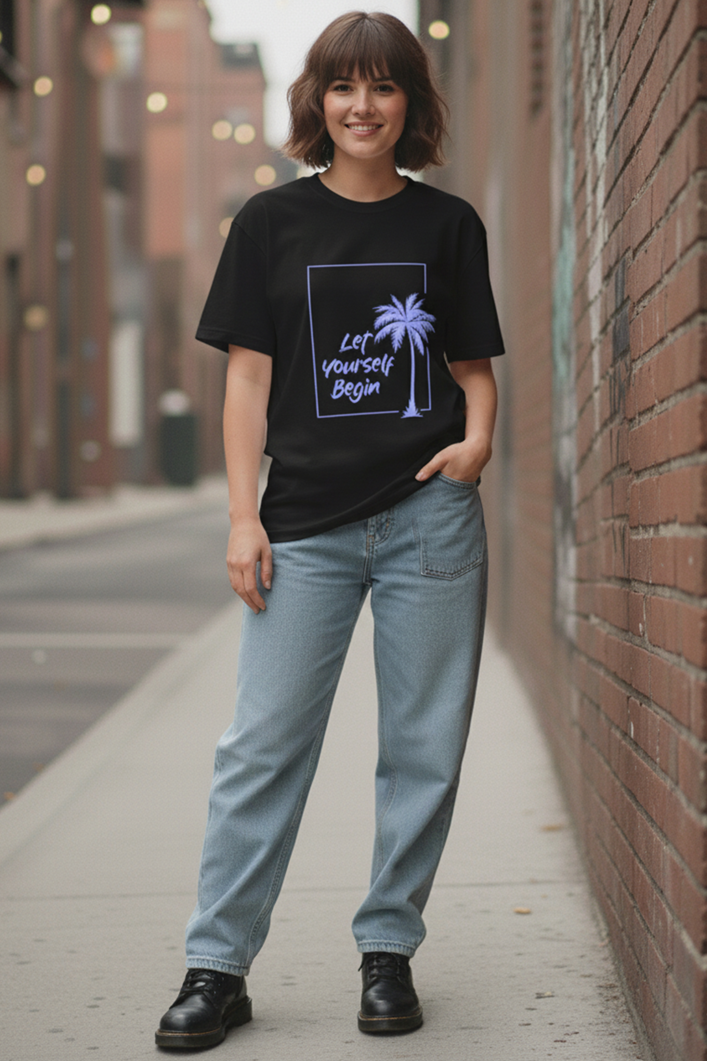 THE OASIS SCRIPT OVERSIZED TEE
