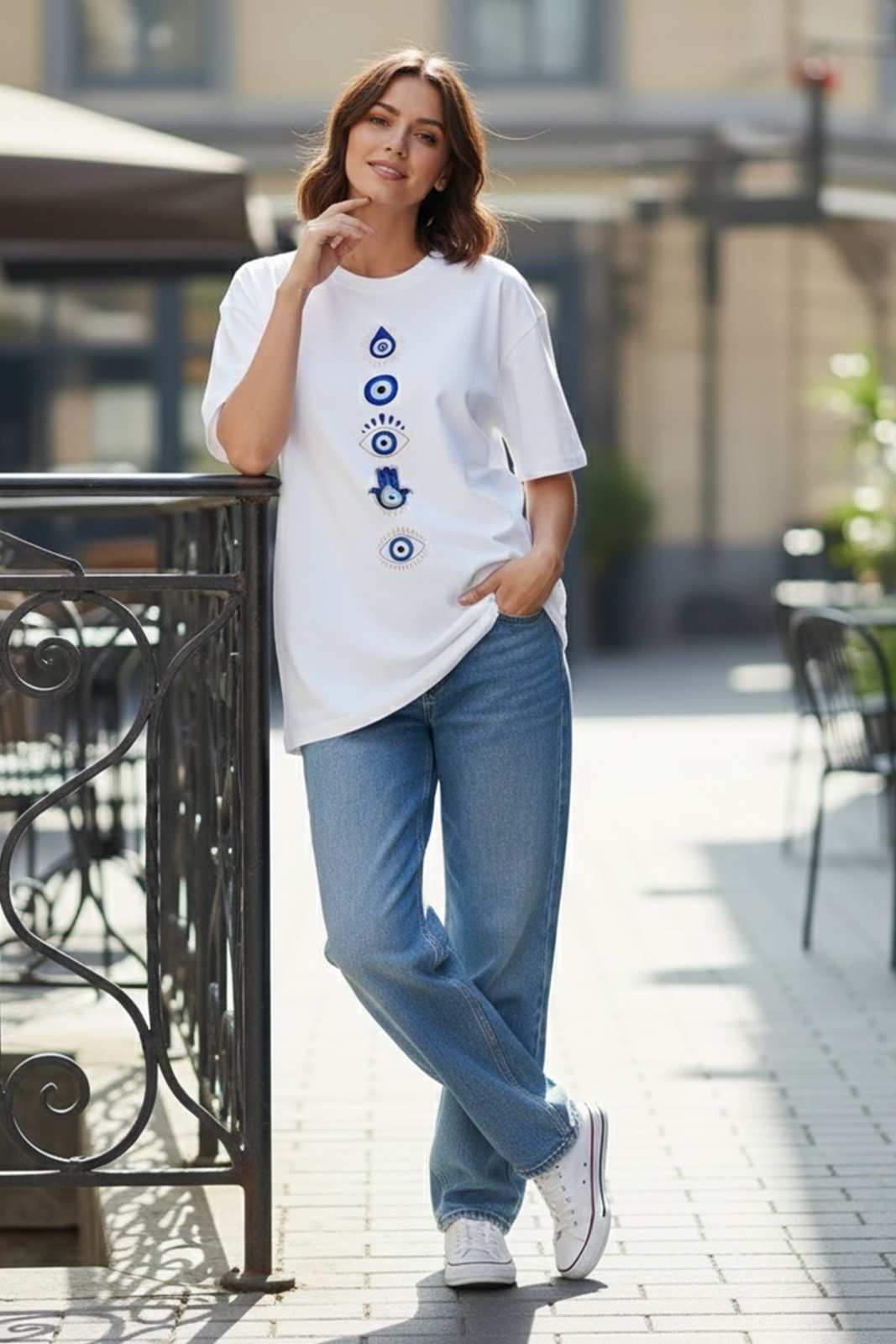 EVIL EYE GRAPHIC PRINTED OVERSIZE T-SHIRT