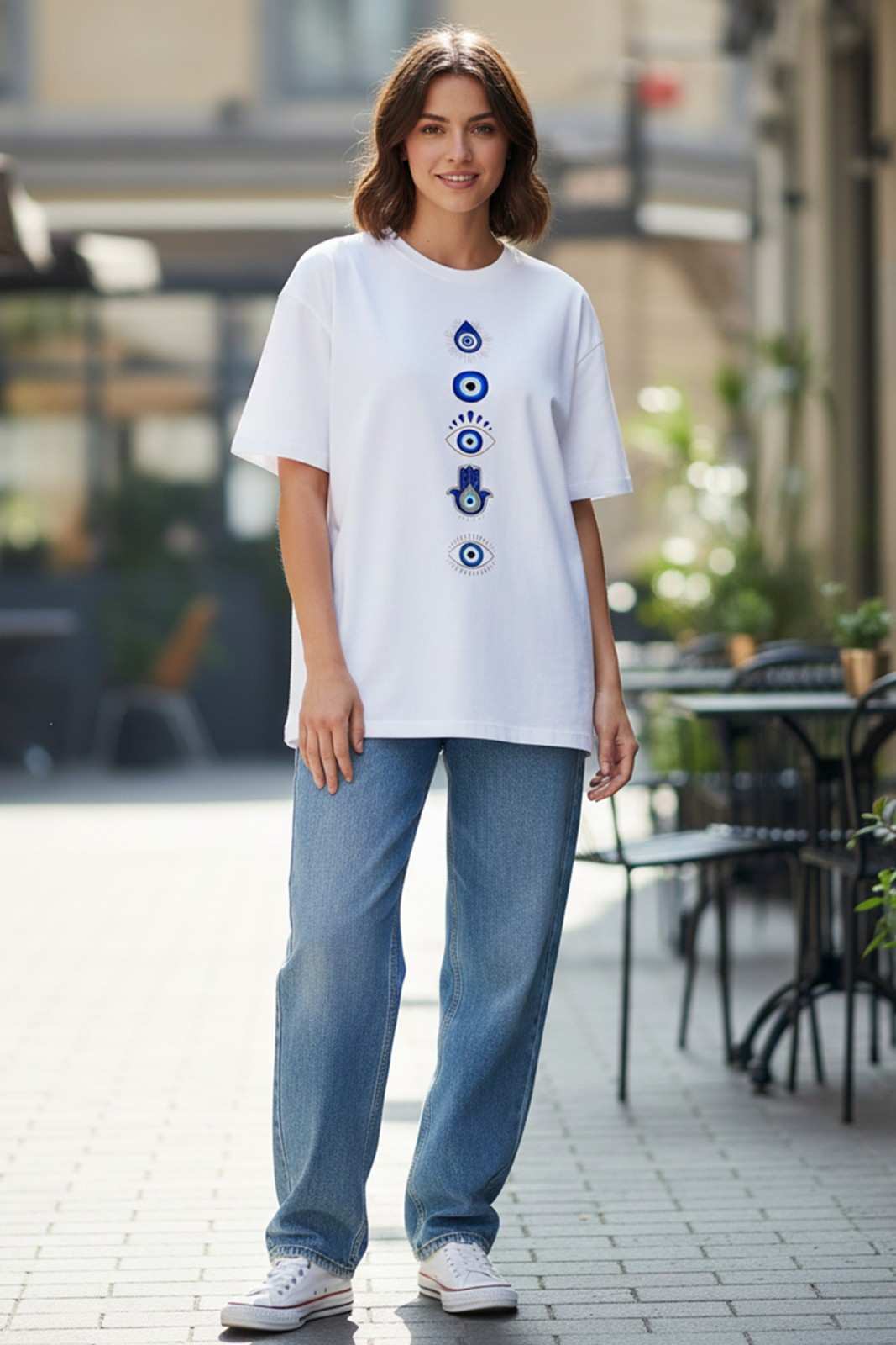 EVIL EYE GRAPHIC PRINTED OVERSIZE T-SHIRT