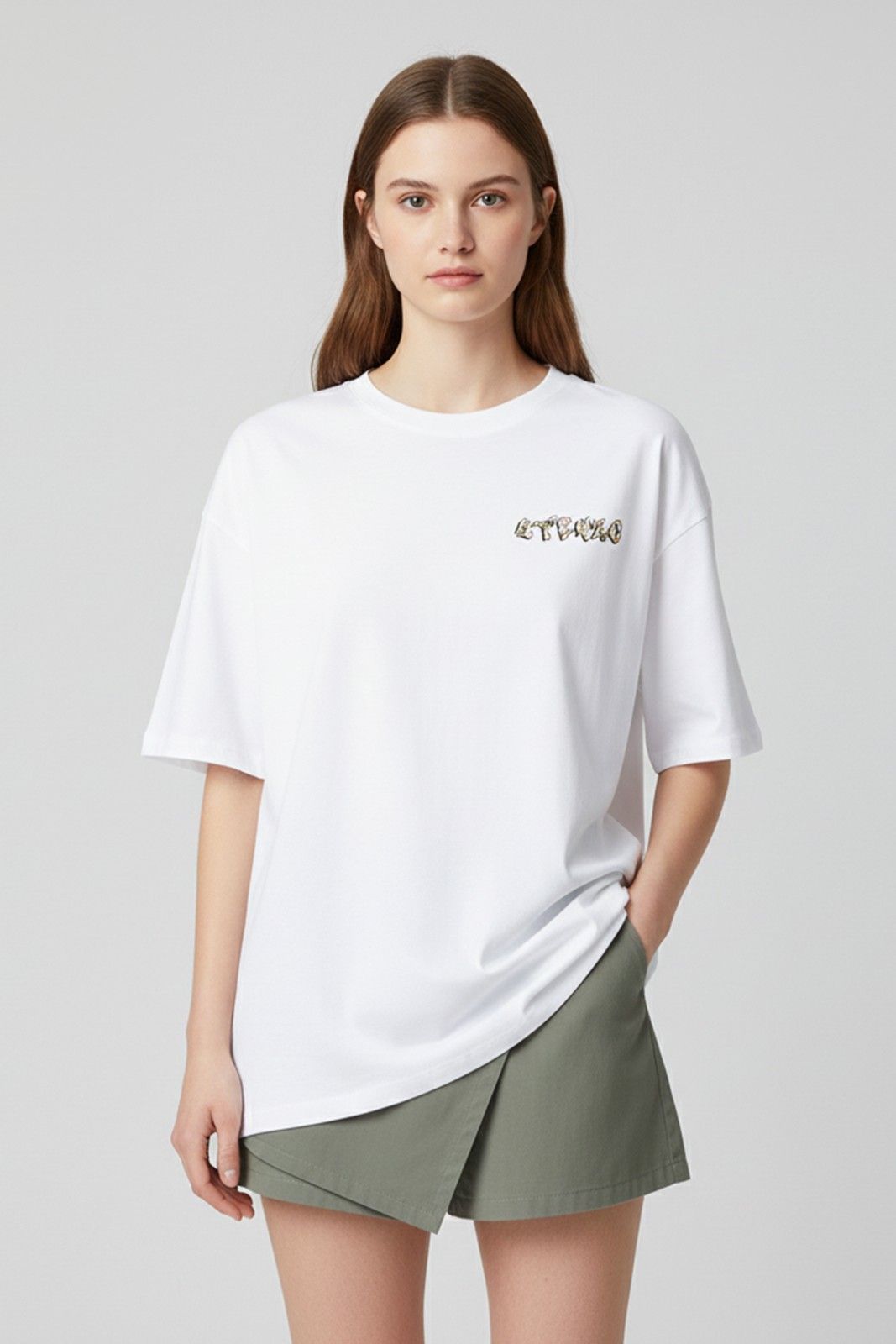 ICONIC GRAPHIC PRINTED OVERSIZED T-SHIRT