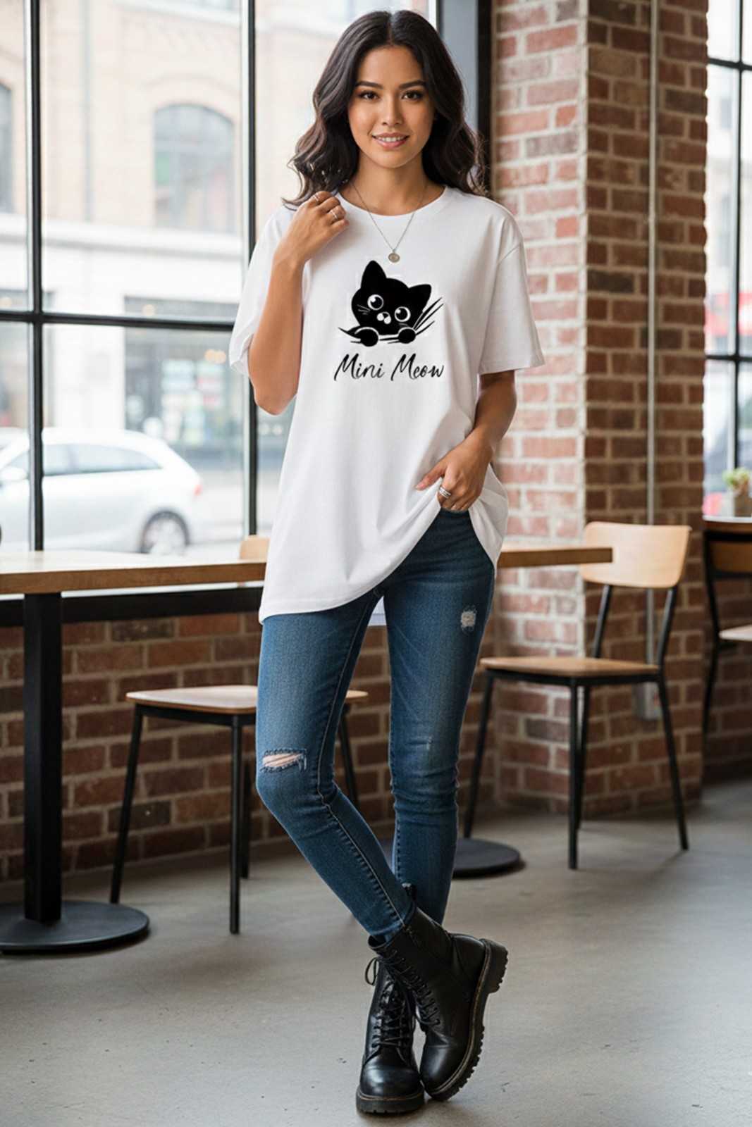 CAT GRAPHIC PRINTED OVERSIZED TEE