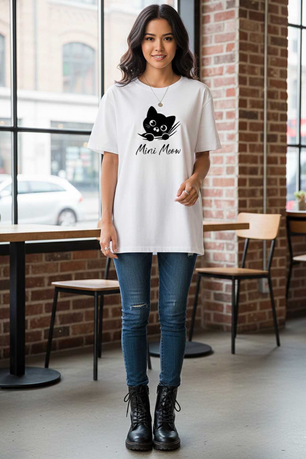 CAT GRAPHIC PRINTED OVERSIZED TEE
