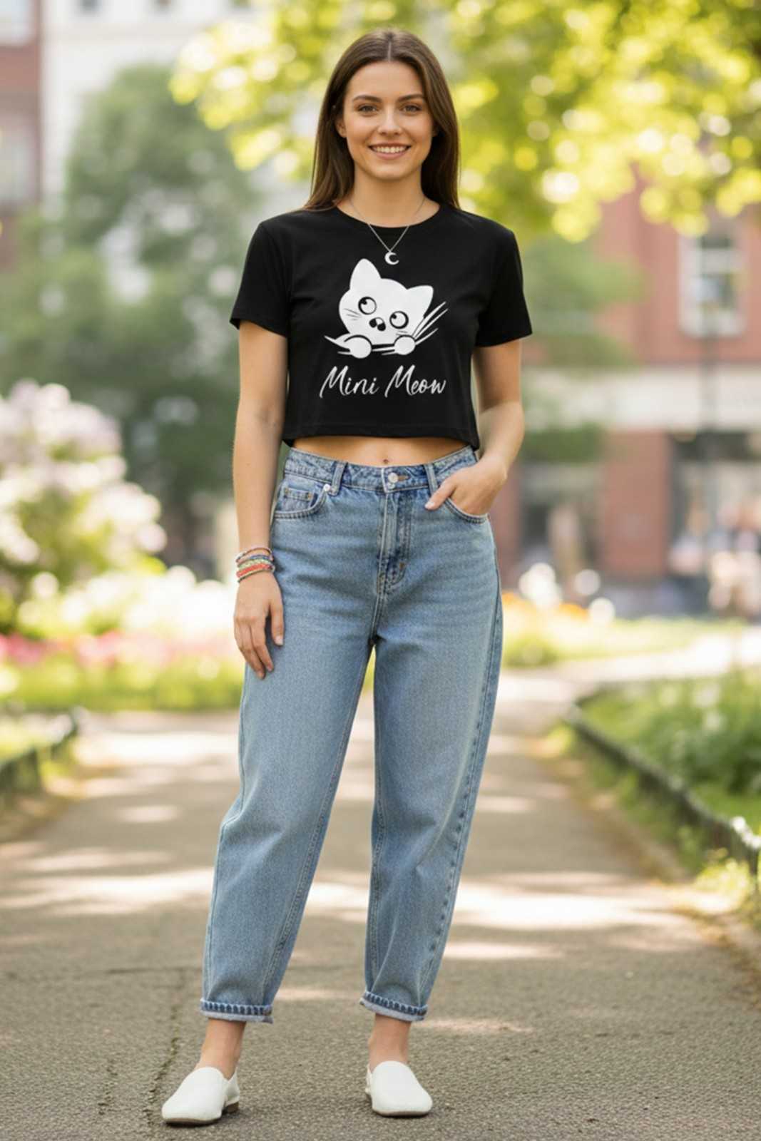 CAT GRAPHIC PRINTED CROP TEE