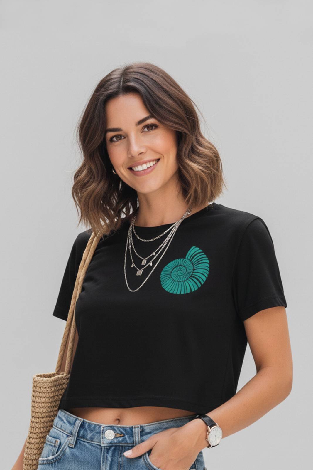 SHELL GRAPHIC PRINTED CROP TEE