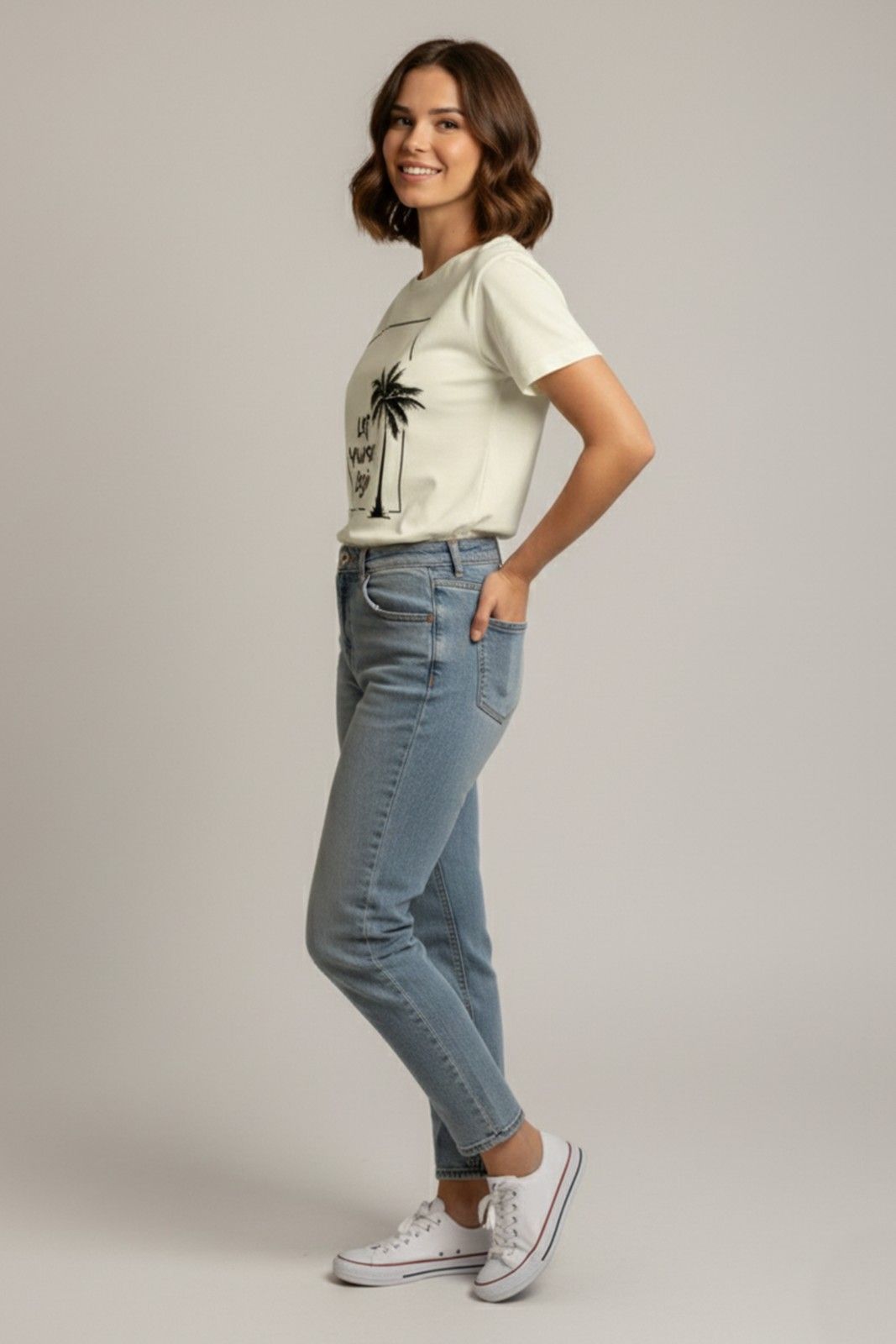 GRAPHIC PRINTED REGULAR T-SHIRT